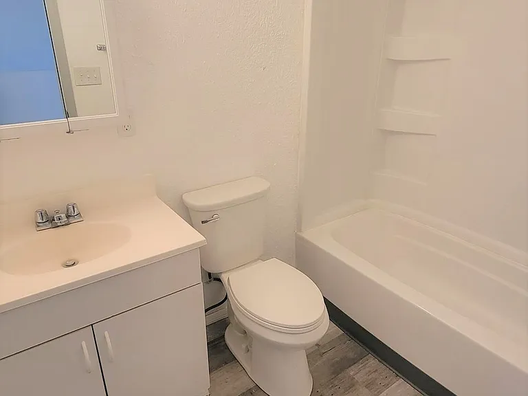 612 Morris St NE — Photo 33