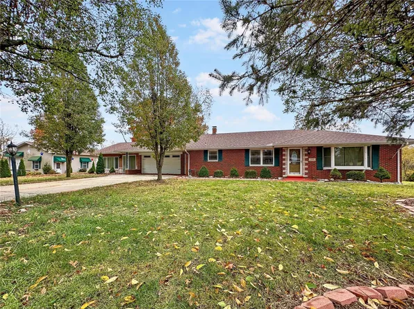 524 Forneris Hl, Collinsville, IL 62234