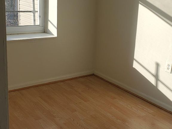 4th image of 1868 S Blue Island Ave APT 3R