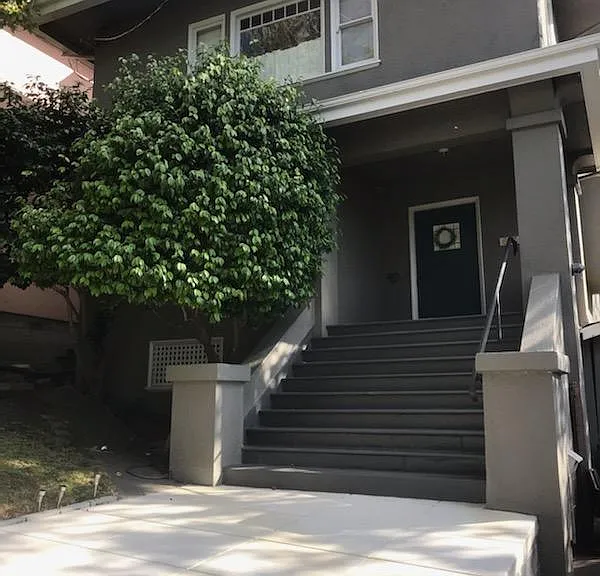 Viona Ave — Photo 23