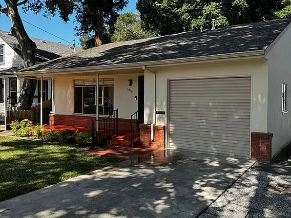 1010 Monterey St, Hollister, CA 95023