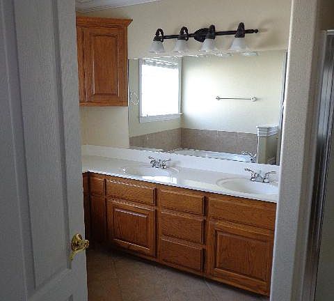 5th image of 350 Garden Lake Dr #1