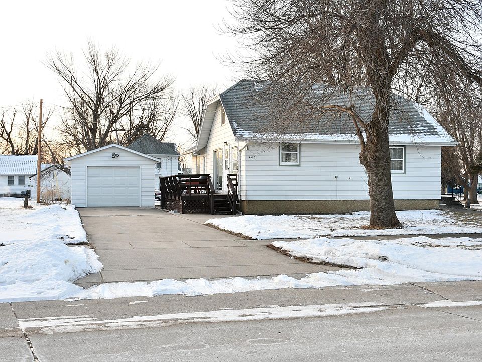 1st image of 402 Rohrer St
