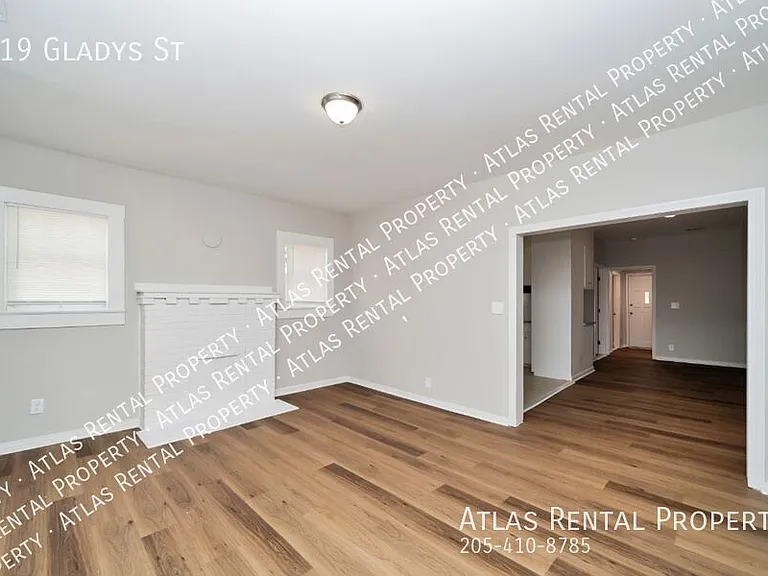 419 Gladys St — Photo 7