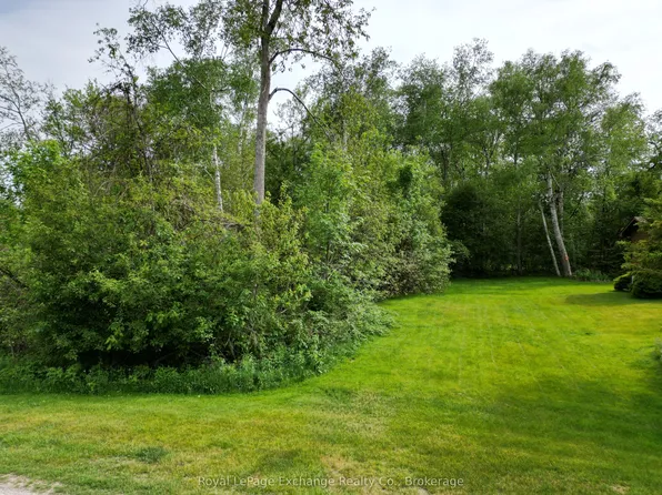 321 Tyendinaga Rd, Huron Kinloss, ON N2Z 2X3