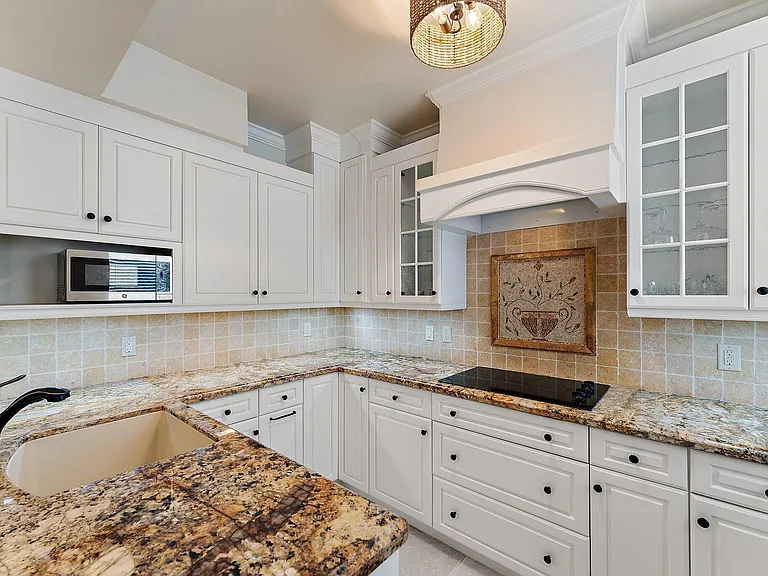 2905 Fairway Dr N — Photo 9