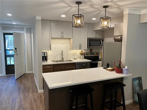 861 Southwood Blvd Unit 18, Incline Village, NV 89451