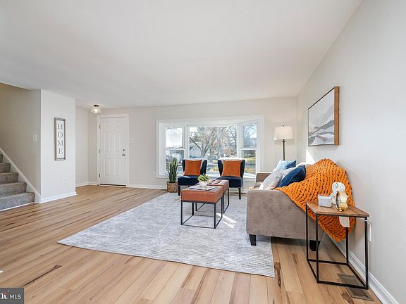 5th image of 2625 Viking Dr