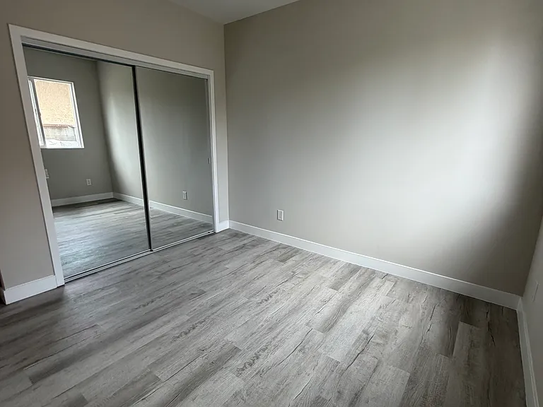 151 E 47th St #1/2 — Photo 6