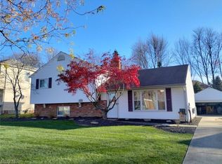 4856 Karen Isle Dr, Richmond Heights, OH 44143