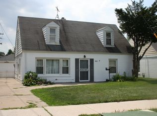 4013 W 99th St, Oak Lawn, IL 60453