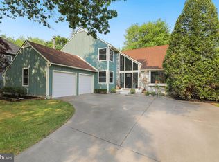 6 W Doris Dr, Cherry Hill, NJ 08003