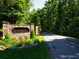 82 Ridge Rd, Candler, NC 28715