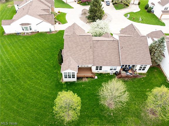 3rd image of 5514 Hideaway Dr
