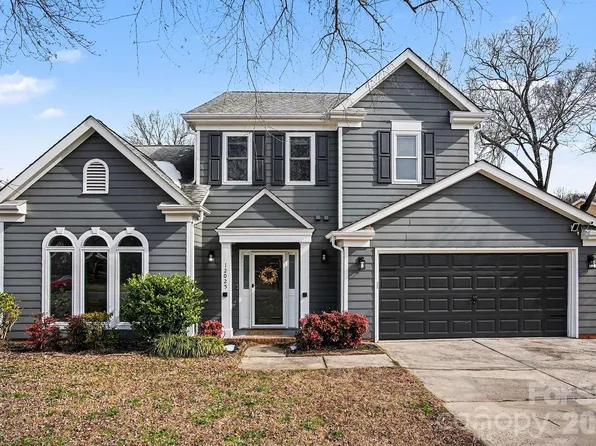 12025 Freshwell Rd, Charlotte, NC 28273