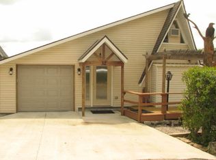 32 Chickasaw Ln, Lampe, MO 65681