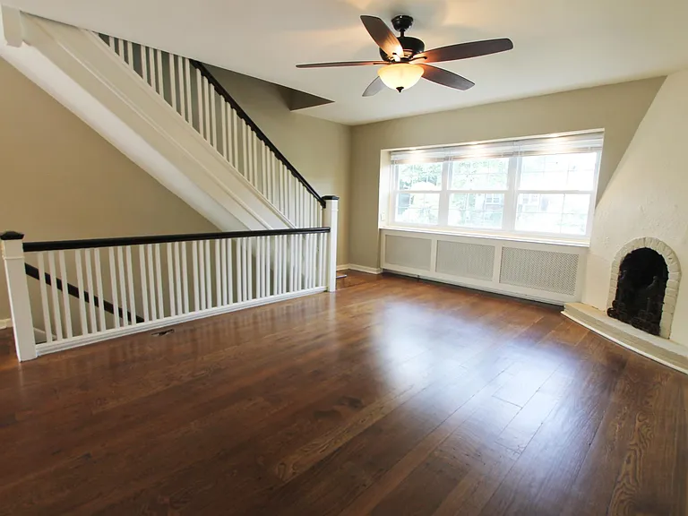 346 E Meehan Ave — Photo 8