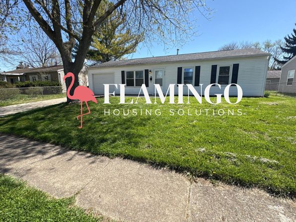 978 E Richard Dr