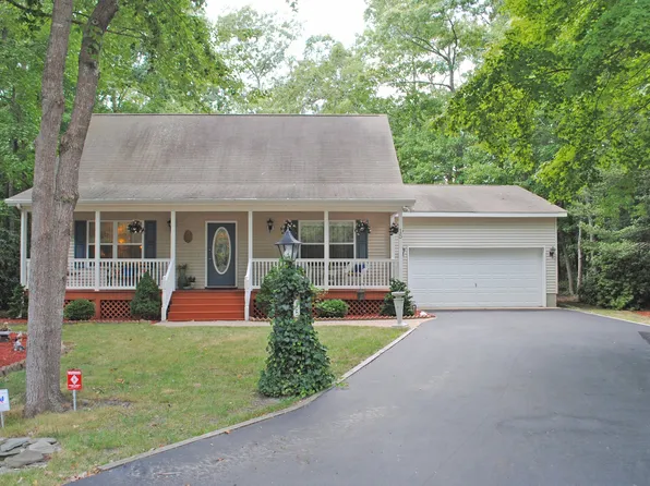 15 Sweetgum Ln, Ocean Pines, MD 21811