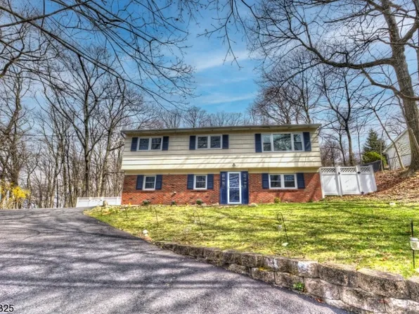 14 Oneida Ave, Roxbury Twp., NJ 07850