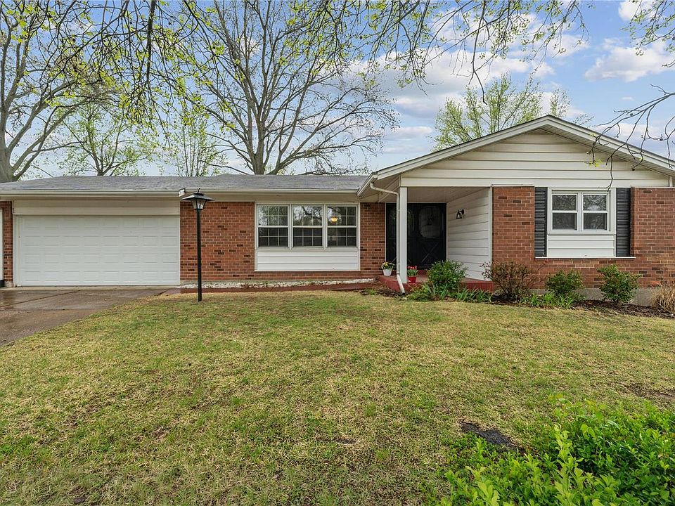 1st image of 2170 Somerset Dr