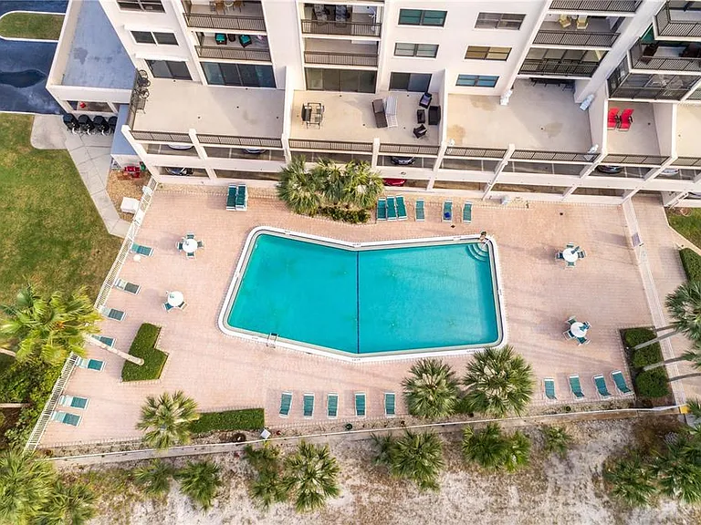 1270 Gulf Blvd #708 — Photo 42