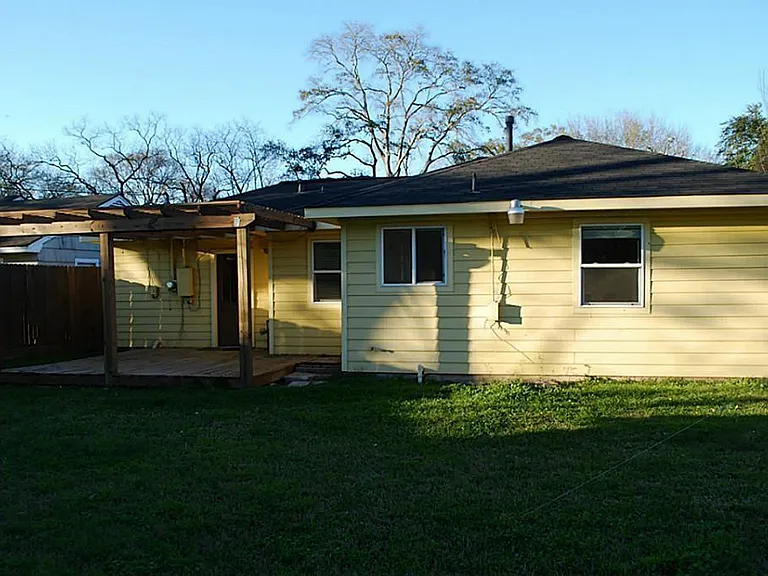 6611 Housman St — Photo 16