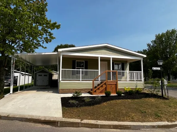 2 Pageant Ln #Pag02, Olmsted, OH 44138