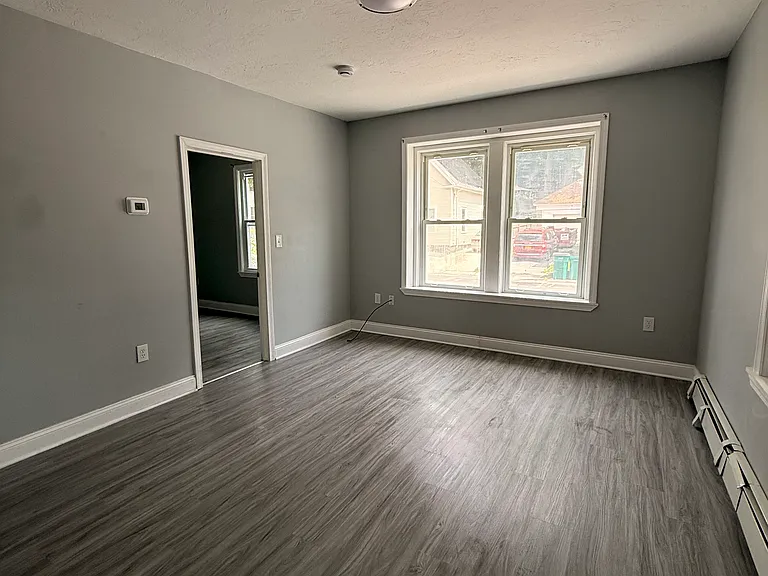 154 Marshall St #1 — Photo 14