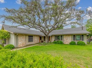 212 Riverhill Blvd, Kerrville, TX 78028