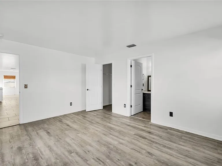 918 Acroft Ave — Photo 14