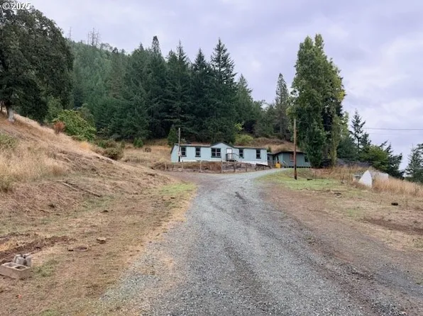 1441 Bilger Creek Rd, Myrtle Creek, OR 97457