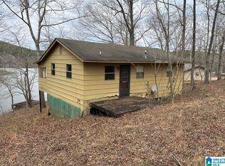 575 Paint Creek Ln, Sylacauga, AL 35151