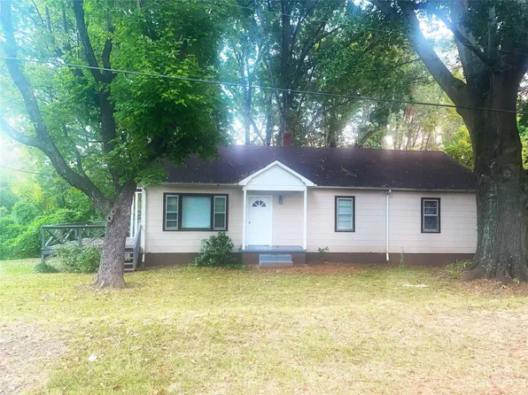 267 Enola Rd, Morganton, NC 28655