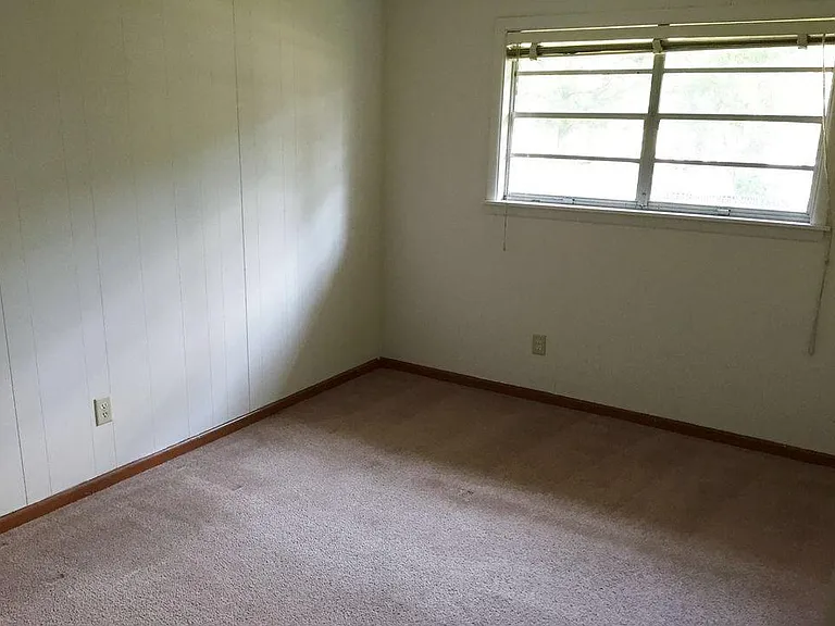 101 Catherine Ave — Photo 7