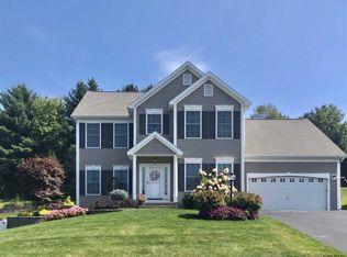 42 Amanda Way, Niskayuna, NY 12309