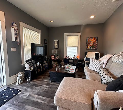 3rd image of 6719 Bridge Ave #2