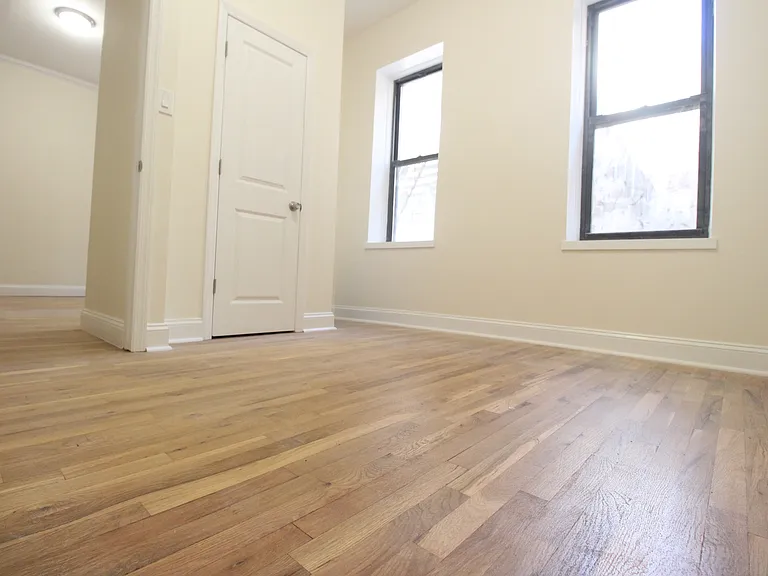 192 Claremont Ave #1D — Photo 4