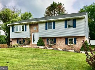 1125 Daniel St, Reading, PA 19605
