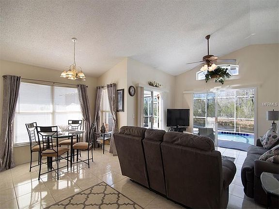 4th image of 275 Coralwood Ct
