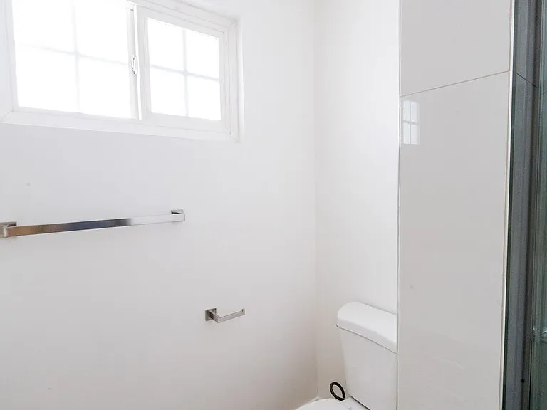 835 S Sherbourne Dr #12 — Photo 10