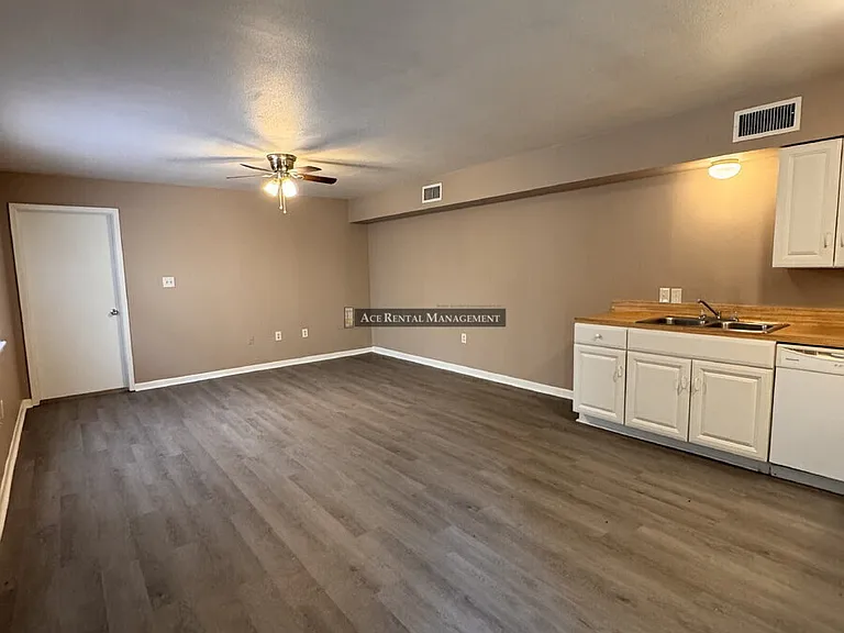 101 1st Ave #3 — Photo 2
