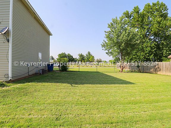 4th image of 9134 E 24th St