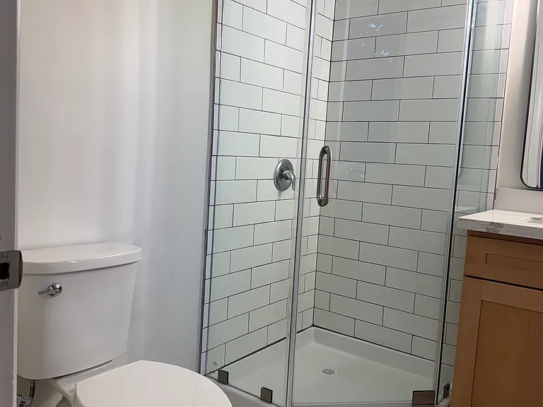 4323 Berenice Ave — Photo 3