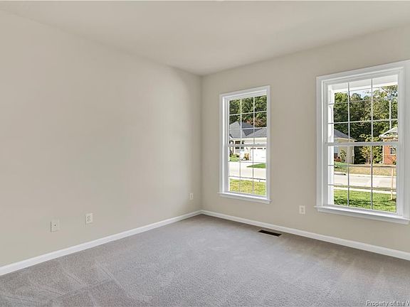3rd image of 6560 Yarmouth Run