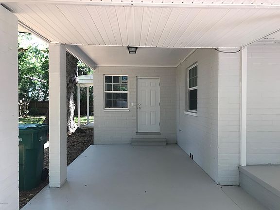 4th image of 837 Orange Ave