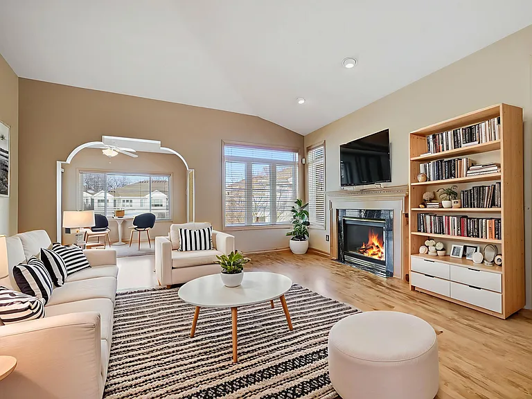 7950 Victoria Way — Photo 15