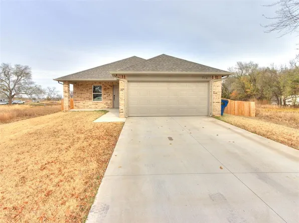 219 E Center St, Lexington, OK 73051