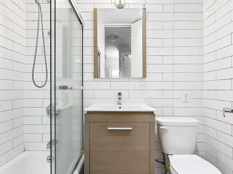 326 W 23rd St #3F — Photo 9