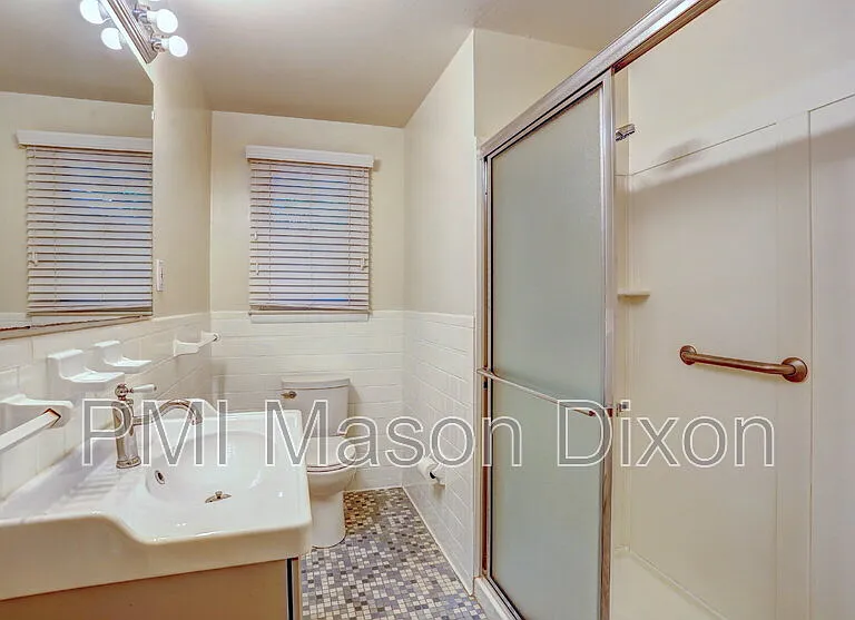 9710 Gwynn Park Dr — Photo 12